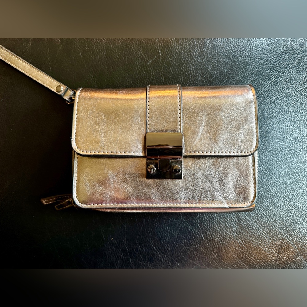 Sondra Roberts Squared Crossbody Bag / Wristlet | Pewter Color